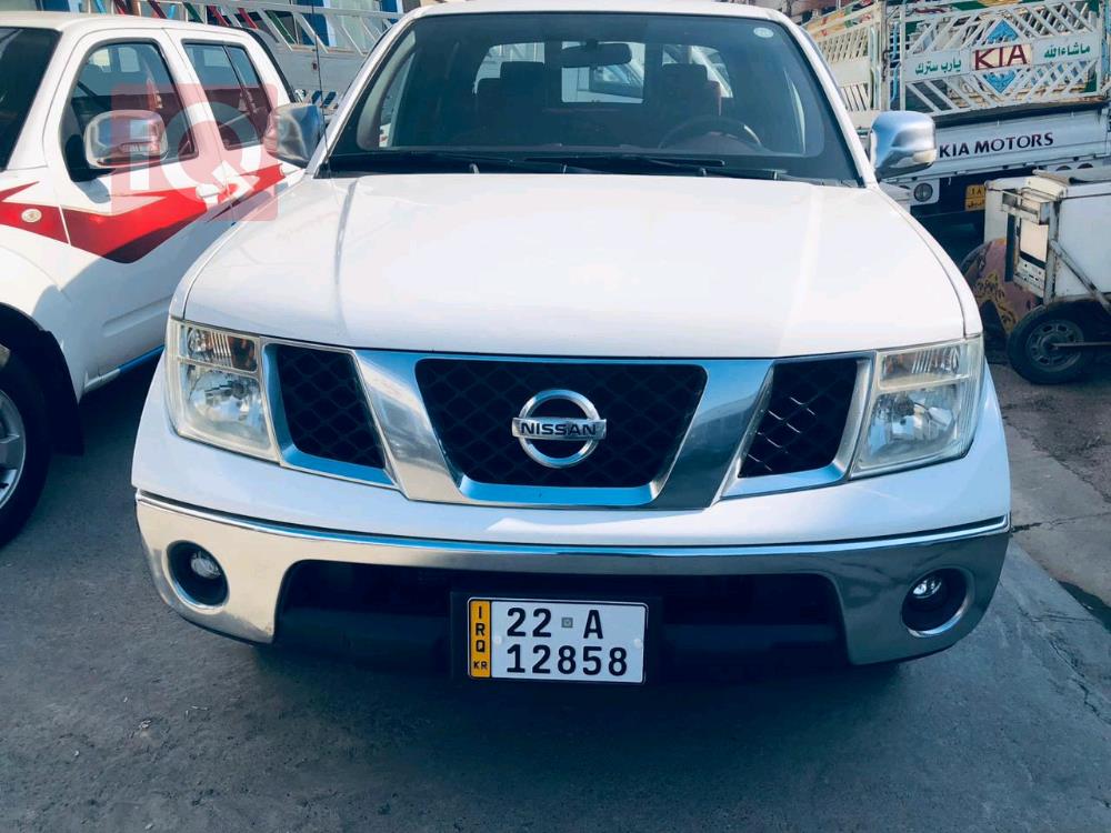 نیسان نەڤارا